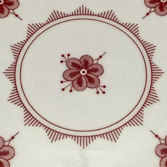 Johnson Bro's Denmark Furnivals Red White Floral Design England 8” Plate EUC - Picture 4 of 9